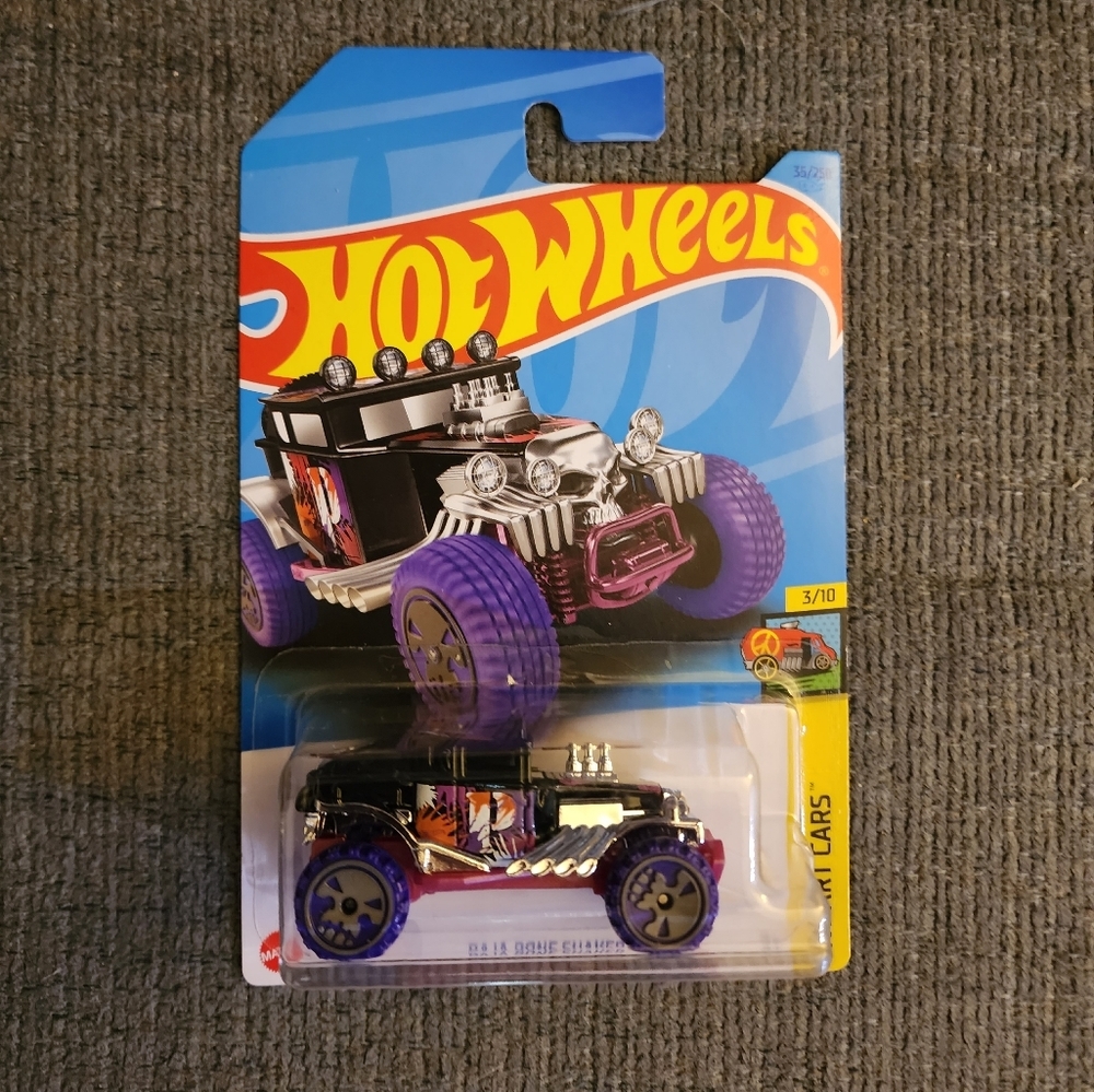 🆕️ 3/30.Hot Wheels Baja Bone Shaker Art Car 3/10